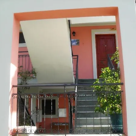 Hotel Jovanna Studios 2*