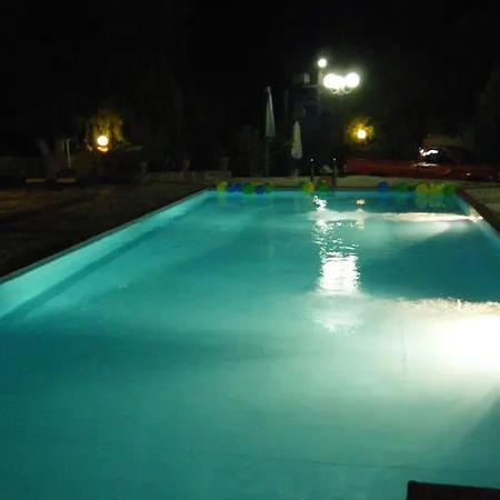 Hotel Jovanna Studios 2*